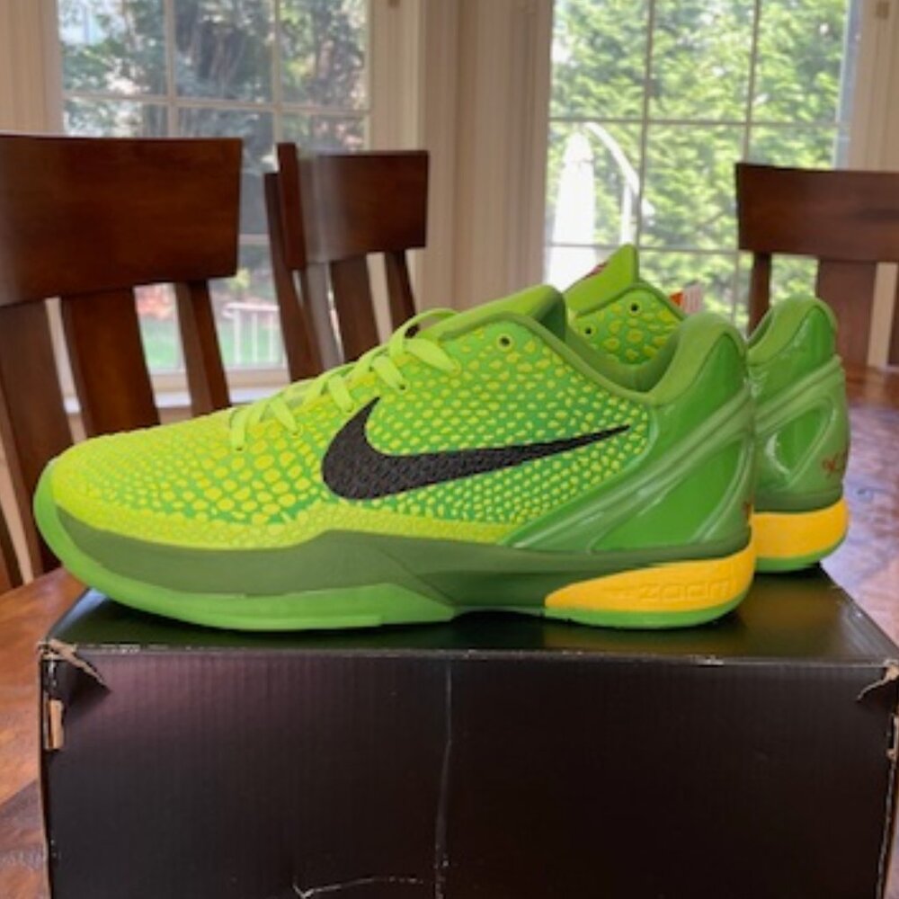 Kobe Protro 6 Grinch
